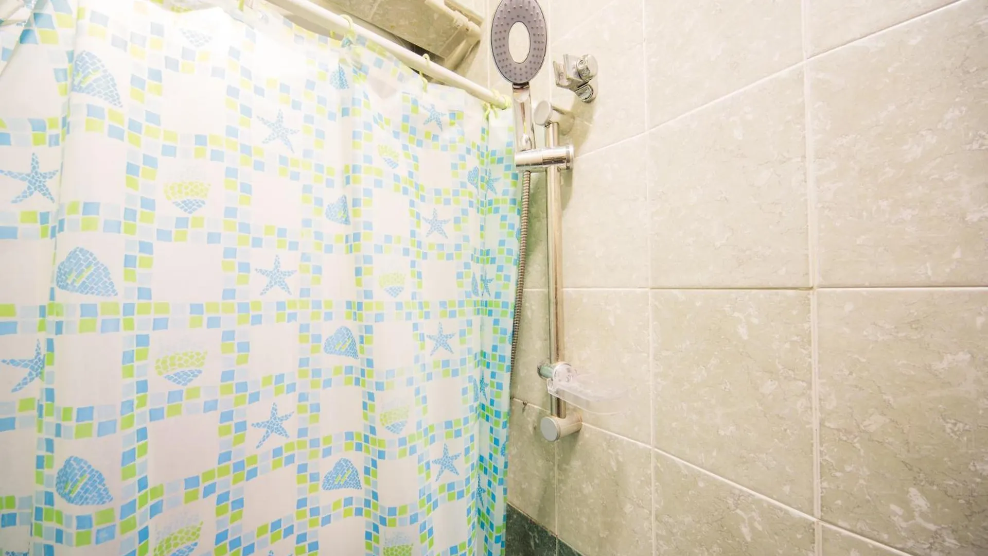 Apartment Downtown - 2 Separate Rooms - Relax - Up To 6 Guests Max Burgas