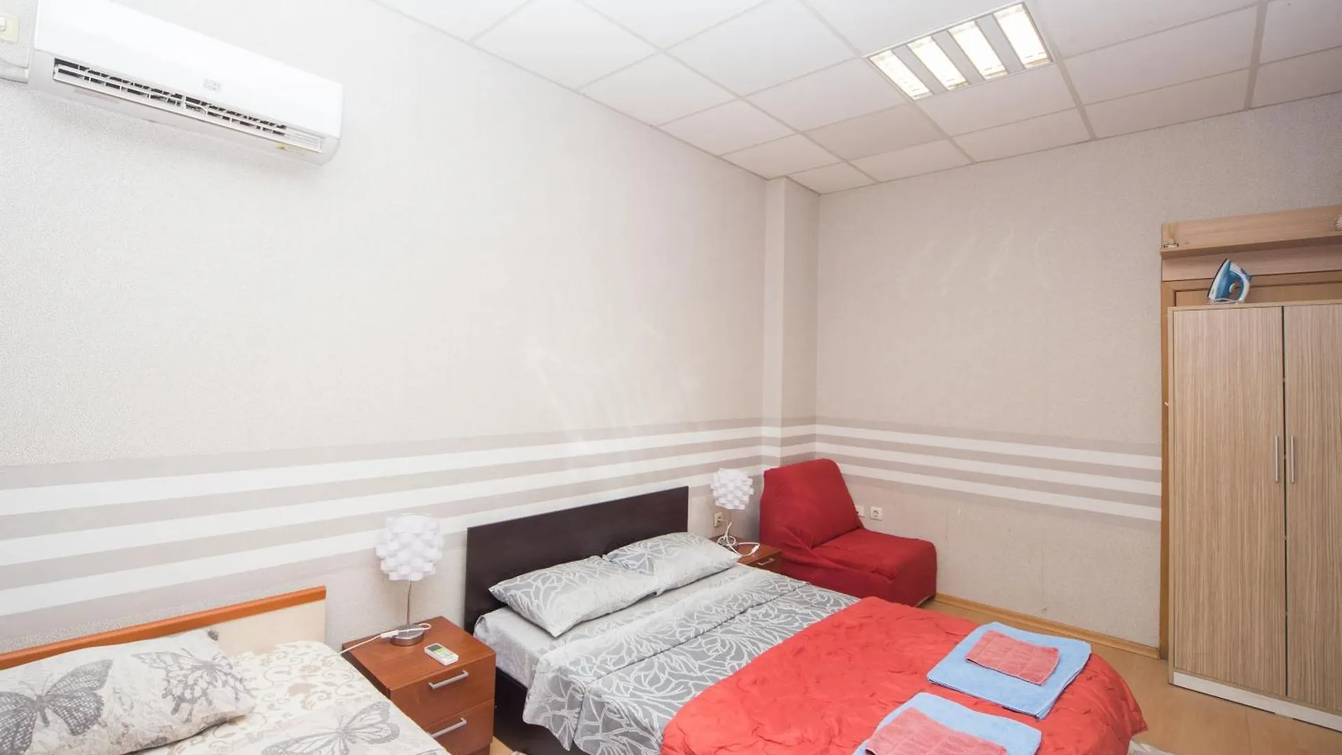 Downtown - 2 Separate Rooms - Relax - Up To 6 Guests Max Burgas Apartment