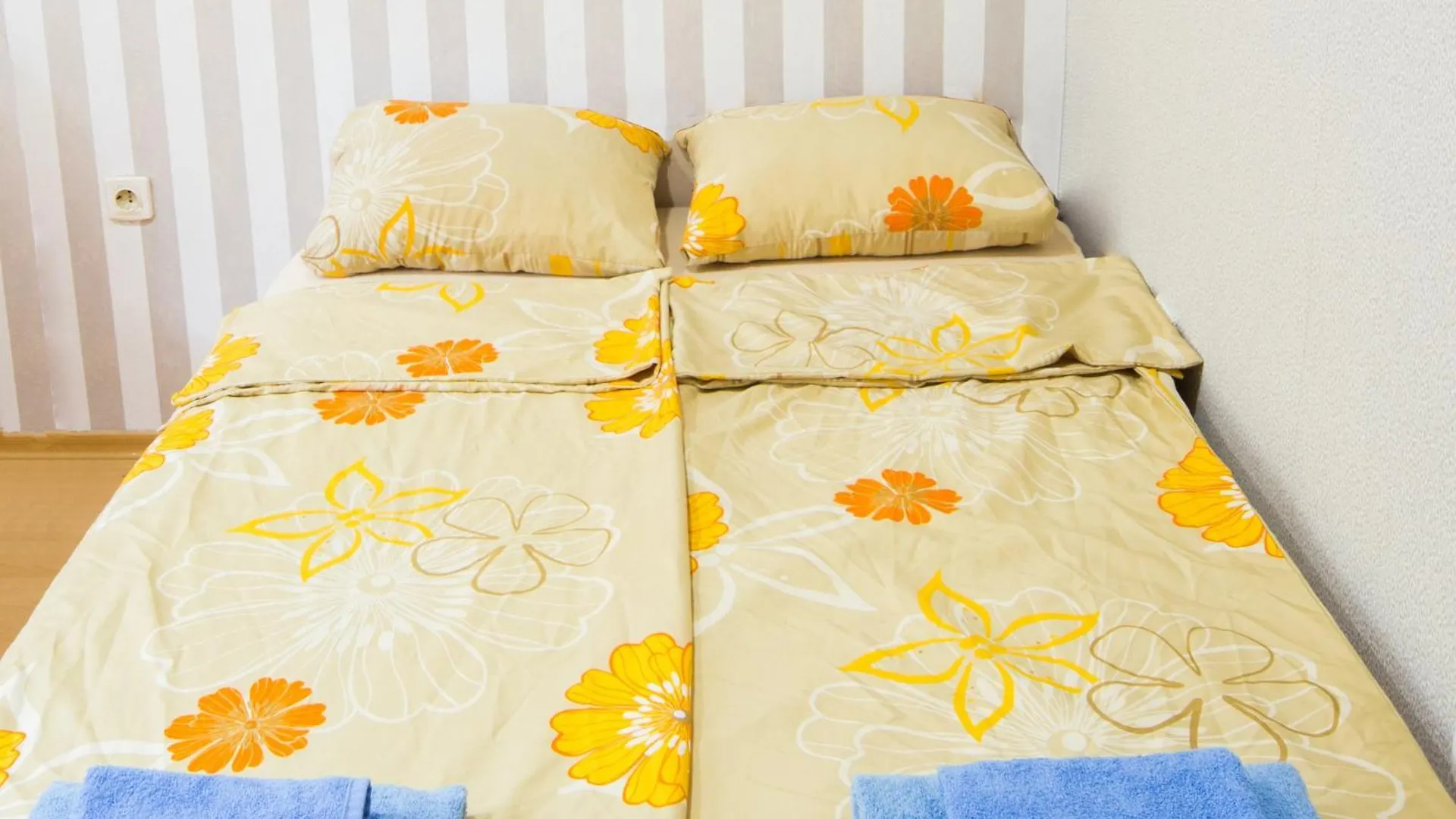 Downtown - 2 Separate Rooms - Relax - Up To 6 Guests Max Burgas